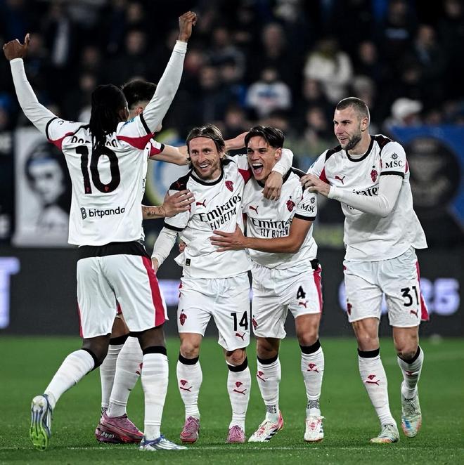 残阵交锋掀起惊天冷门！9分逆转加准绝杀，这支球队用意志打破联盟格局！