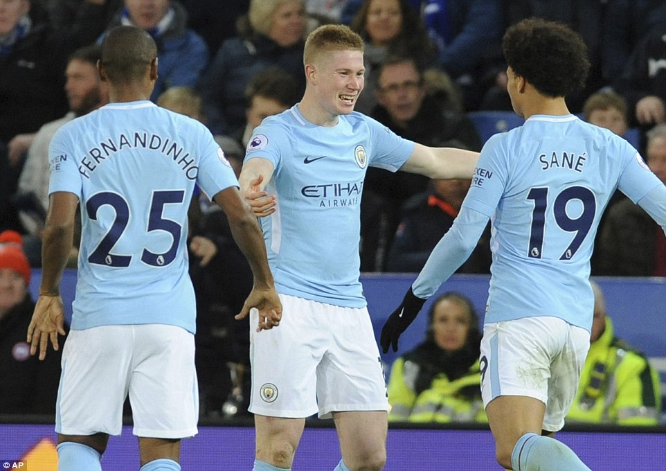 T1还是打不过GEN，Faker赛后喝水，手又开始发抖了