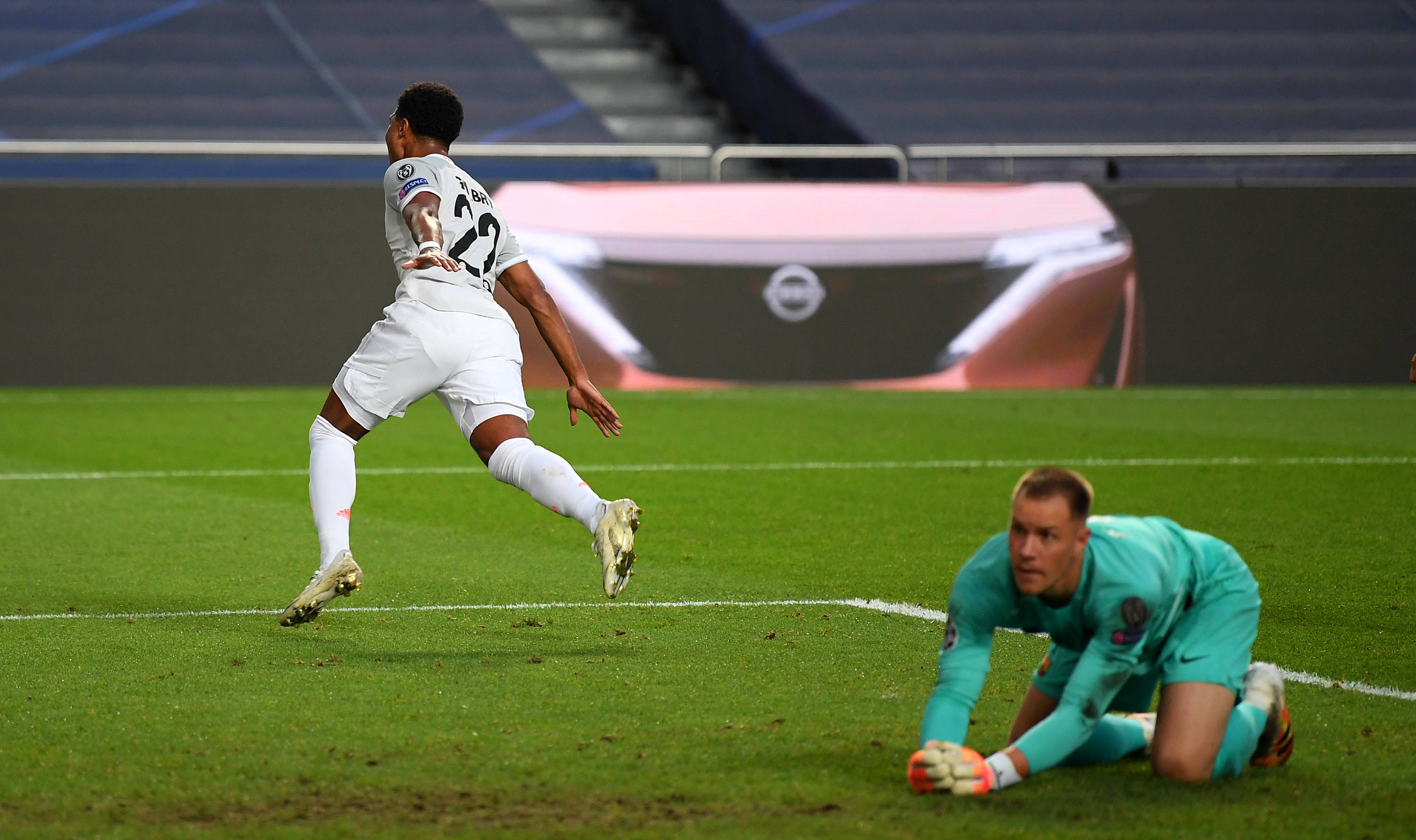 都怪张镇麟？昔日国手+全明星转会后坐穿冷板凳，场均1.6分1.4板